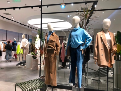 市場緩慢回暖，服裝行業離